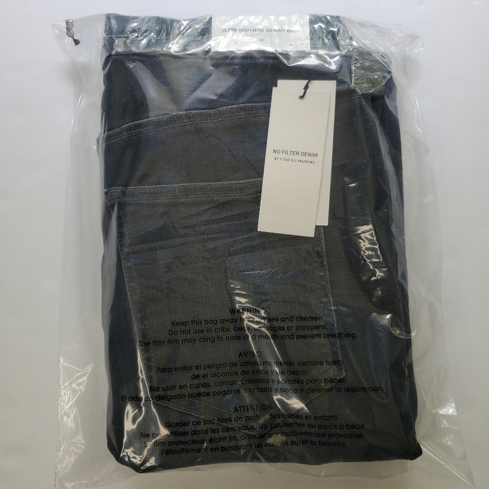 7 For All Mankind - Picture 14 of 14